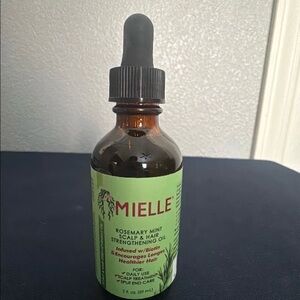 Mielle Rosemary Mint Hair Oil - Green
